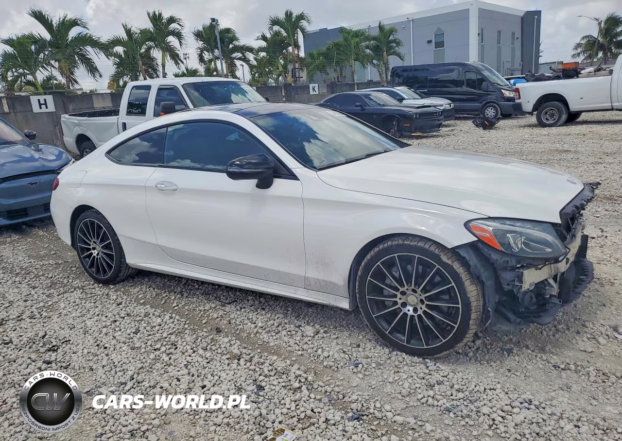 2017 Mercedes-Benz C 300 4Matic VIN:WDDWJ4KB6HF375581 - 4