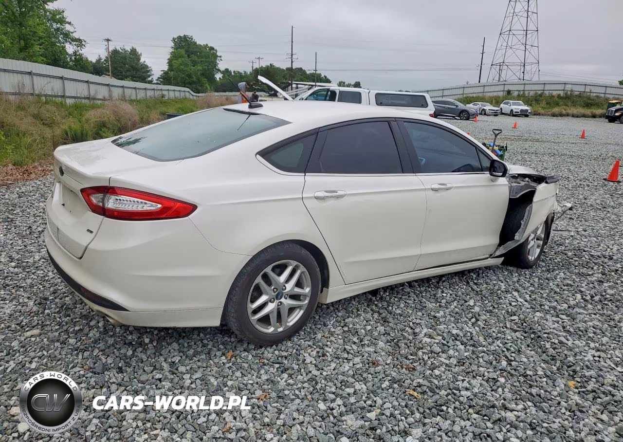 2013 Ford Fusion Se VIN:3FA6P0H73DR102024 - 3