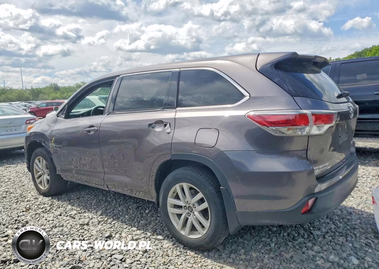 2016 Toyota Highlander Le VIN:5TDBKRFH3GS271405 - 2