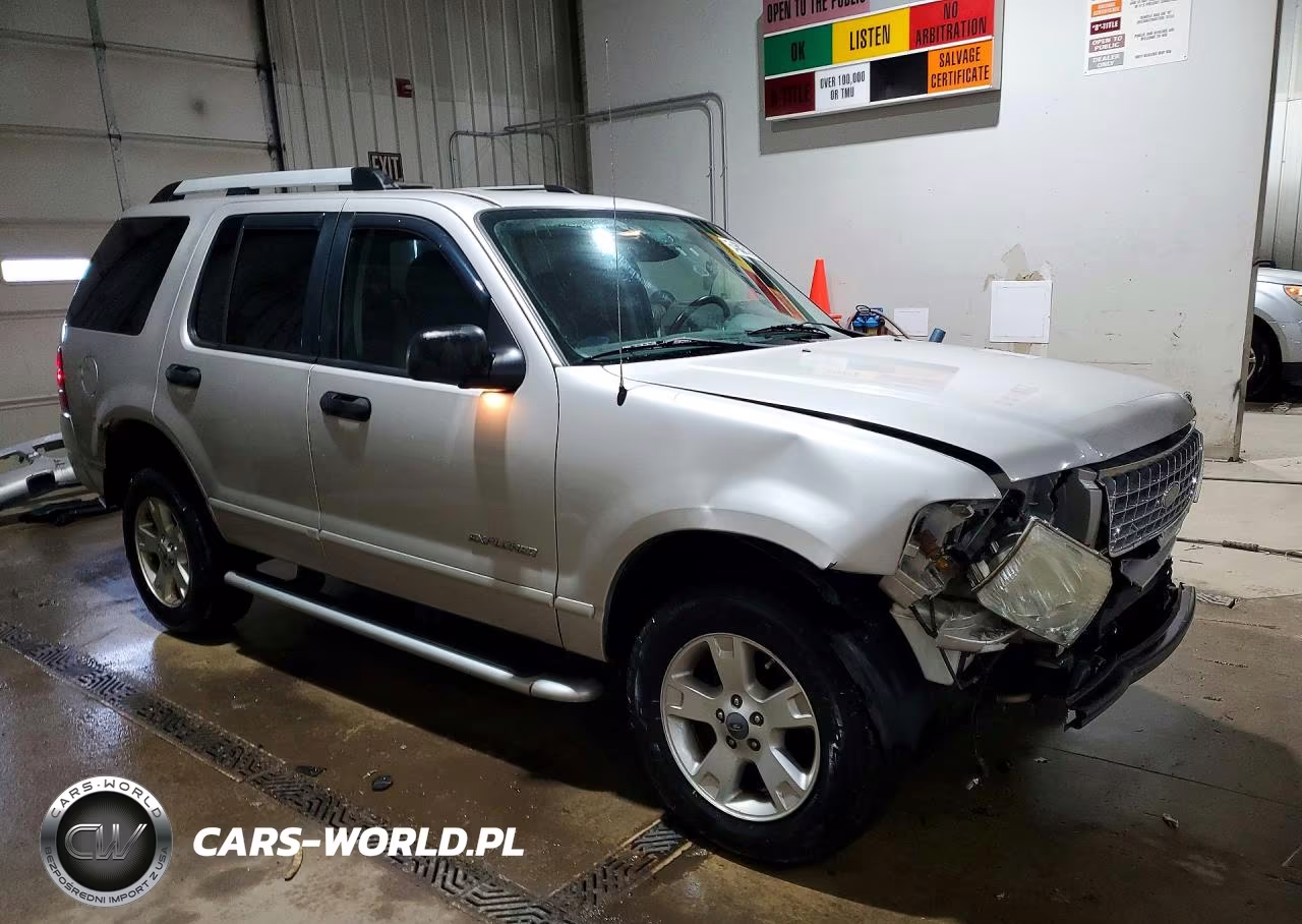 2005 Ford Explorer Xlt VIN:1FMZU73KX5UA75785 - 4