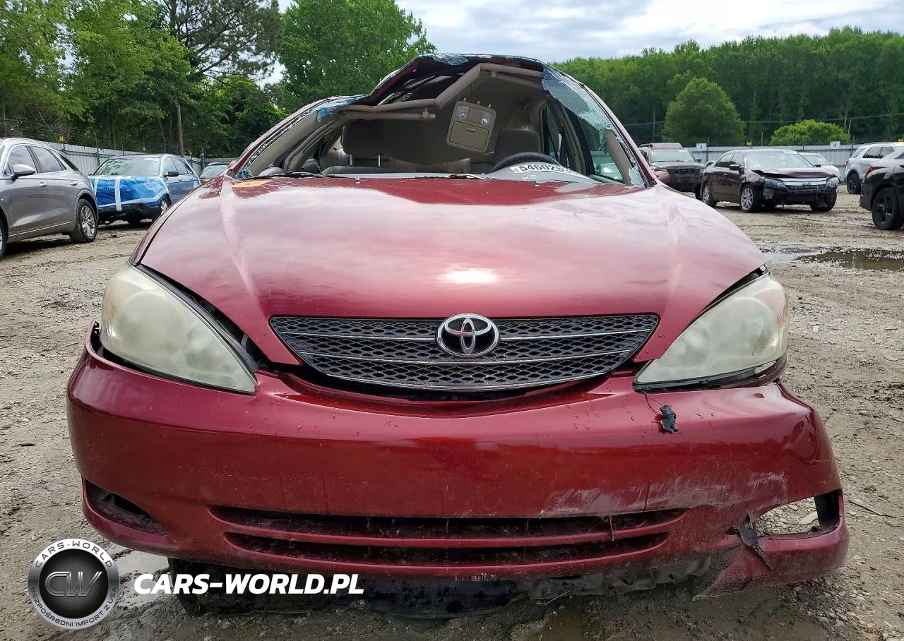 2002 Toyota Camry Le VIN:4T1BE32K22U050514 - 5