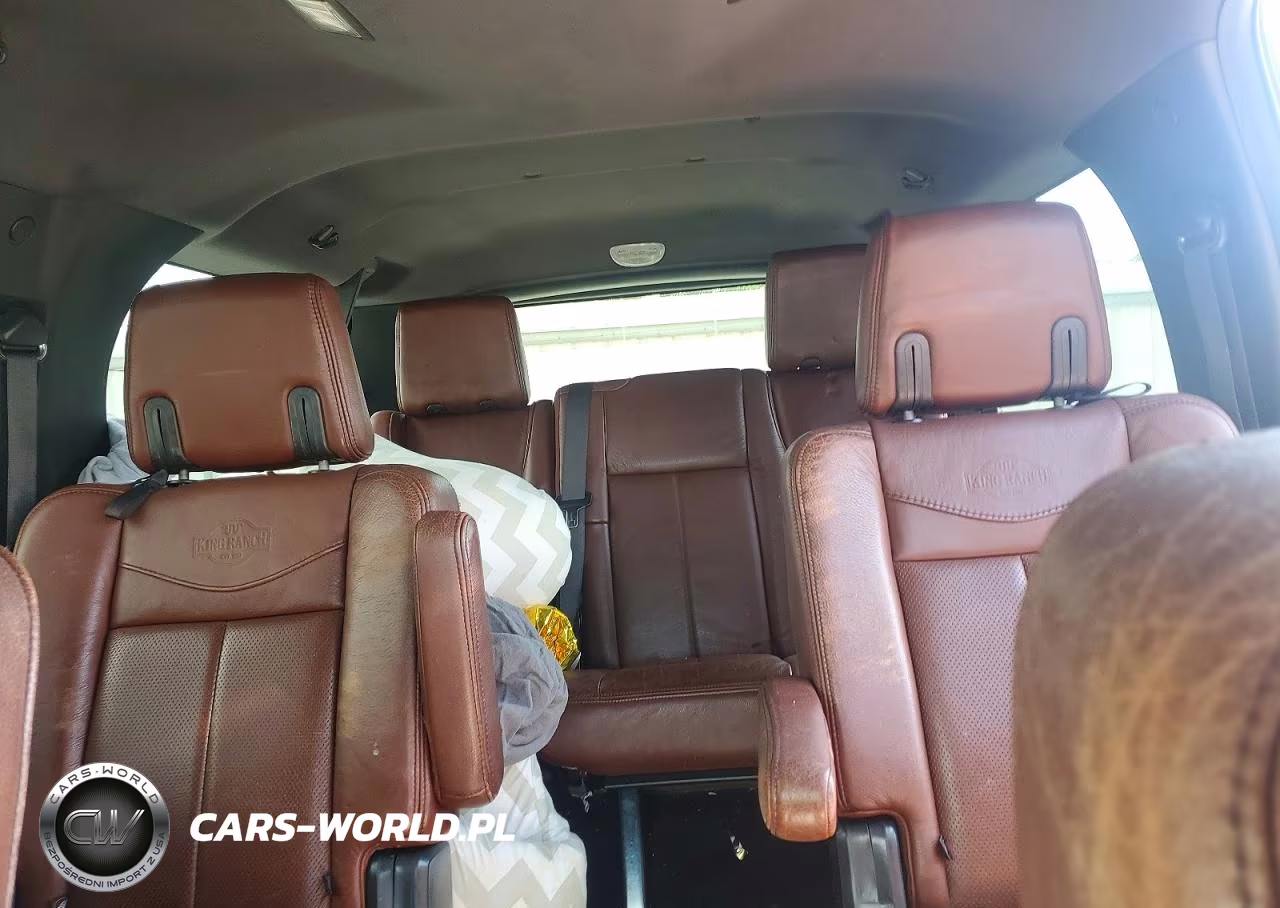 2011 Ford Expedition El Xlt VIN:1FMJK1J5XBEF32419 - 10
