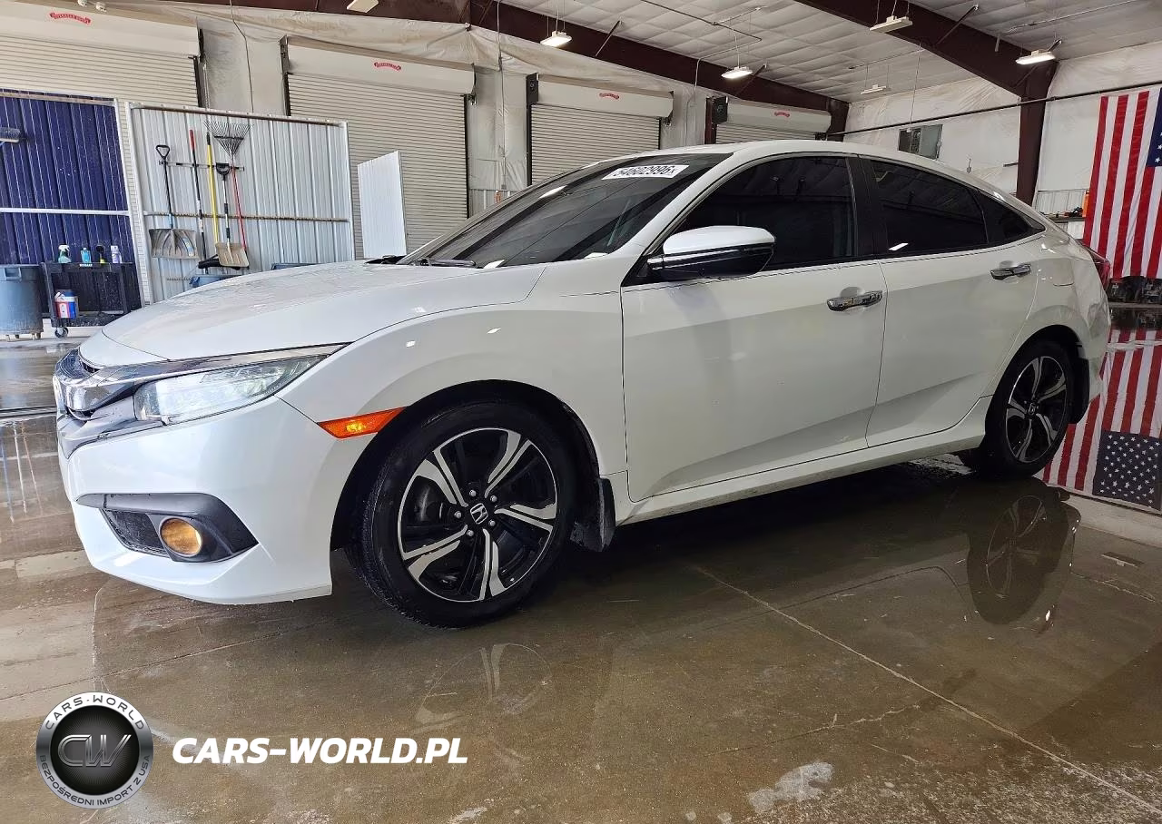 2017 Honda Civic Touring – zdjęcie 1 z 12