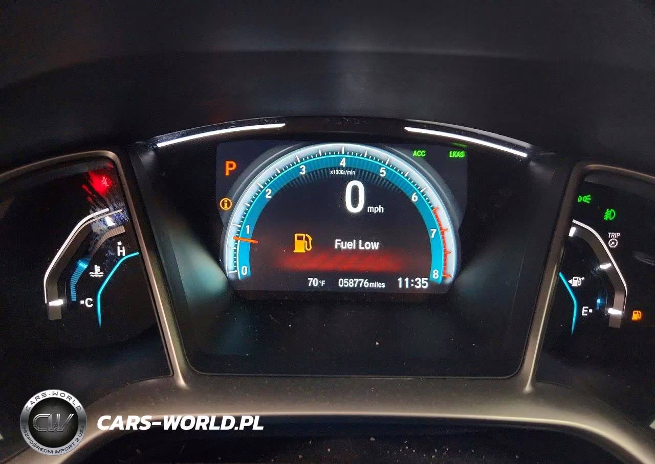 2017 Honda Civic Touring VIN:19XFC1F9XHE014049 - 9