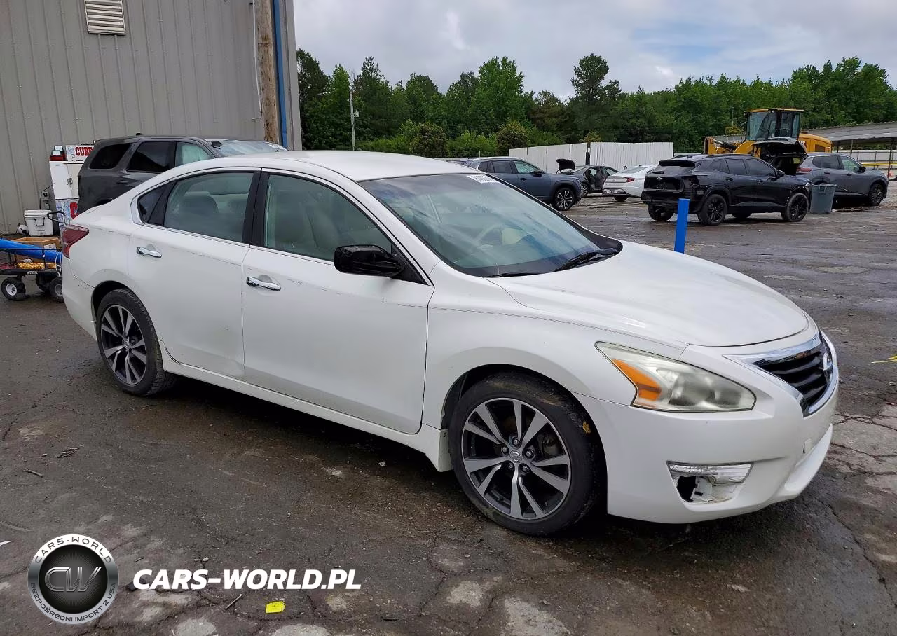 2013 Nissan Altima 2.5 VIN:1N4AL3AP4DN427429 - 4