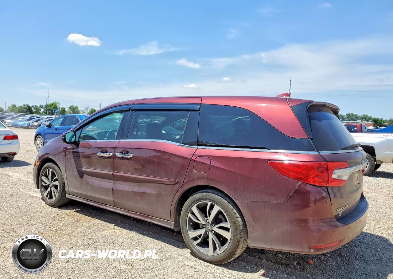 2018 Honda Odyssey Elite VIN:5FNRL6H93JB049717 - 2