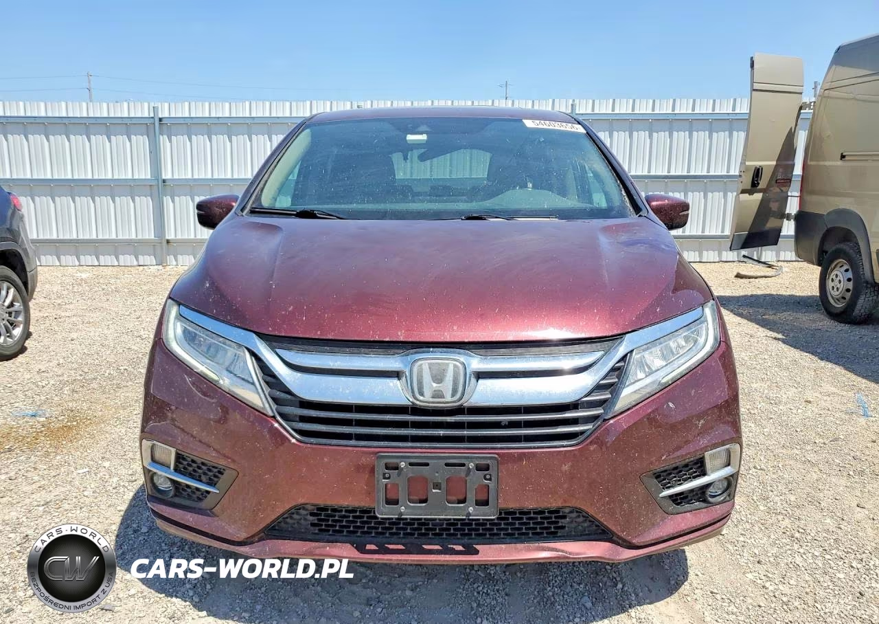 2018 Honda Odyssey Elite VIN:5FNRL6H93JB049717 - 5