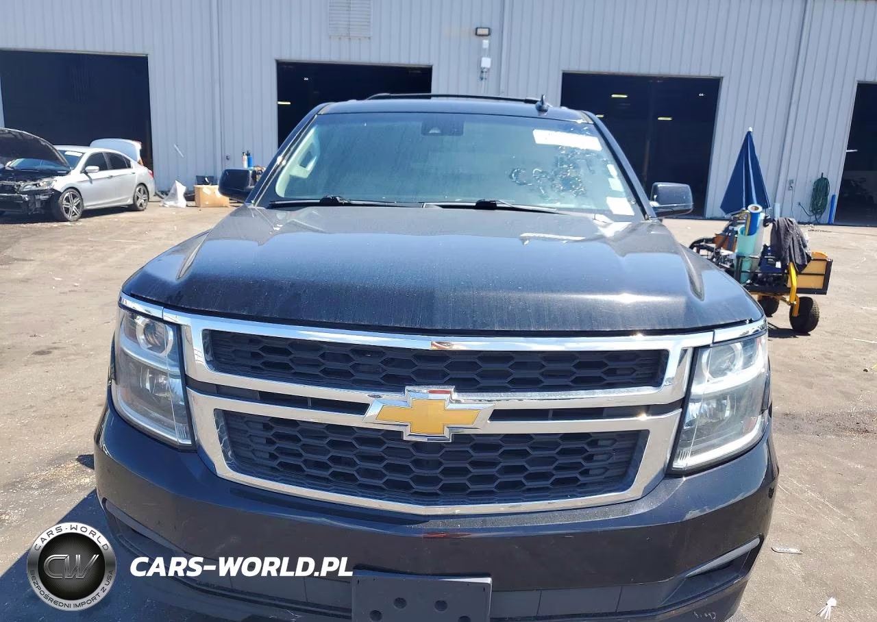 2018 Chevrolet Suburban K1500 Lt VIN:1GNSKHKC5JR253389 - 5