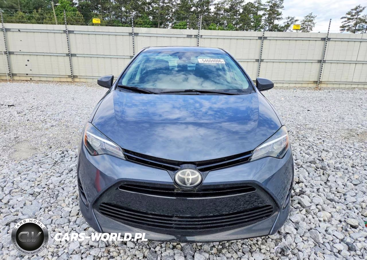 2018 Toyota Corolla Le VIN:2T1BURHE5JC009706 - 5