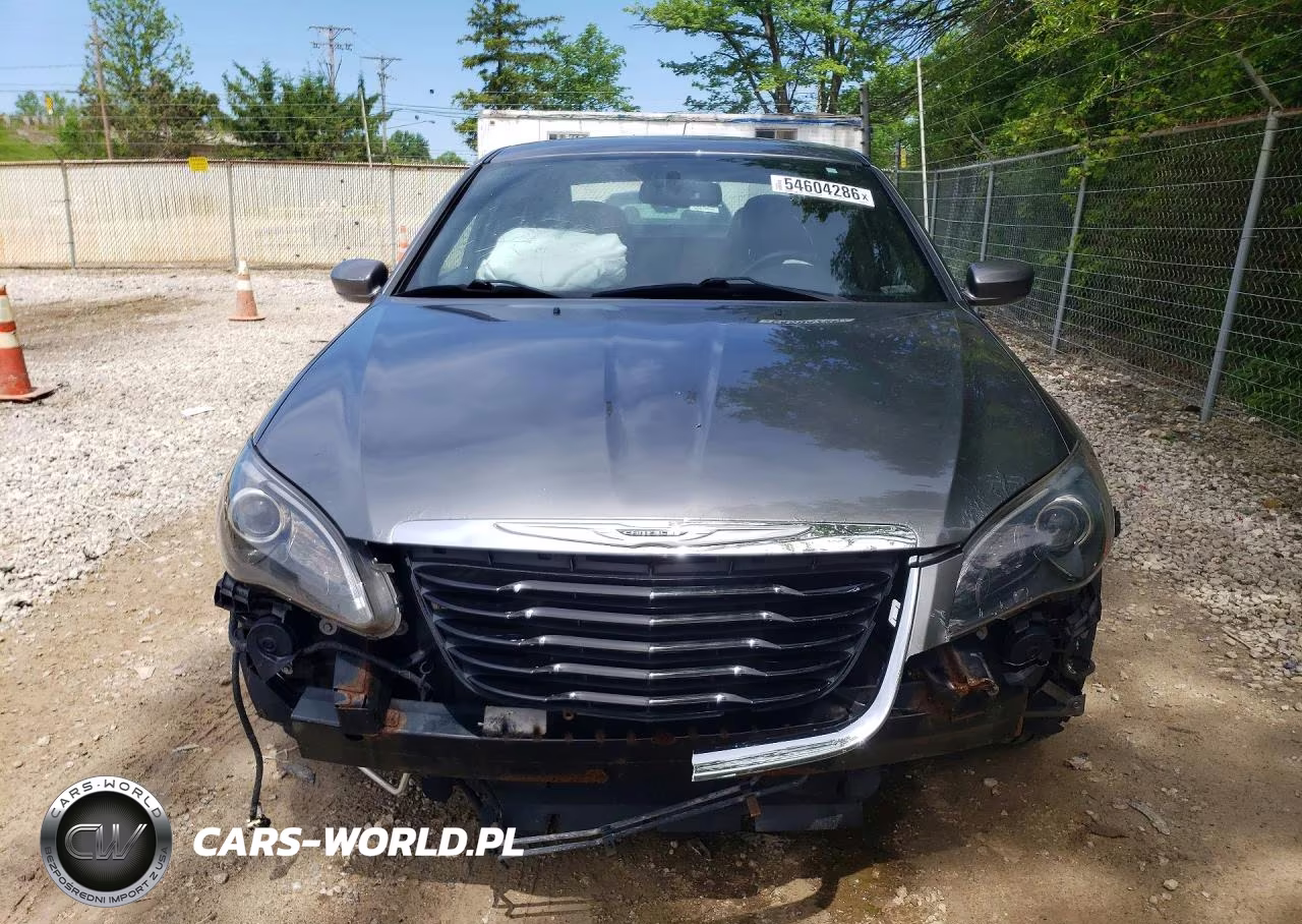 2011 Chrysler 200 S VIN:1C3BC8FGXBN577471 - 5