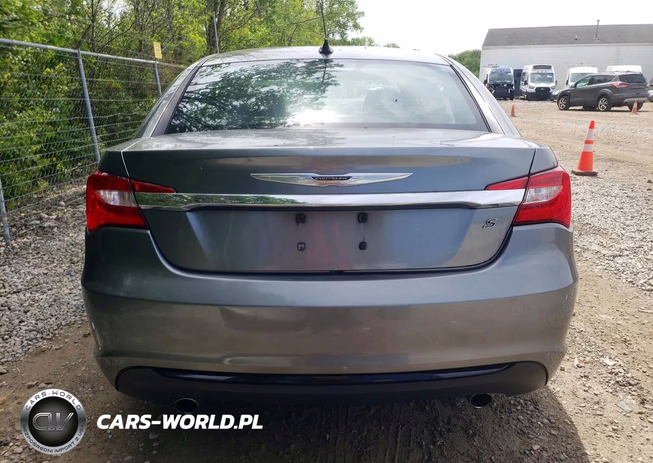 2011 Chrysler 200 S VIN:1C3BC8FGXBN577471 - 6