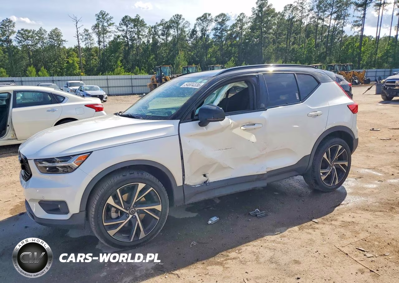 2021 Volvo Xc40 T5 R-Design