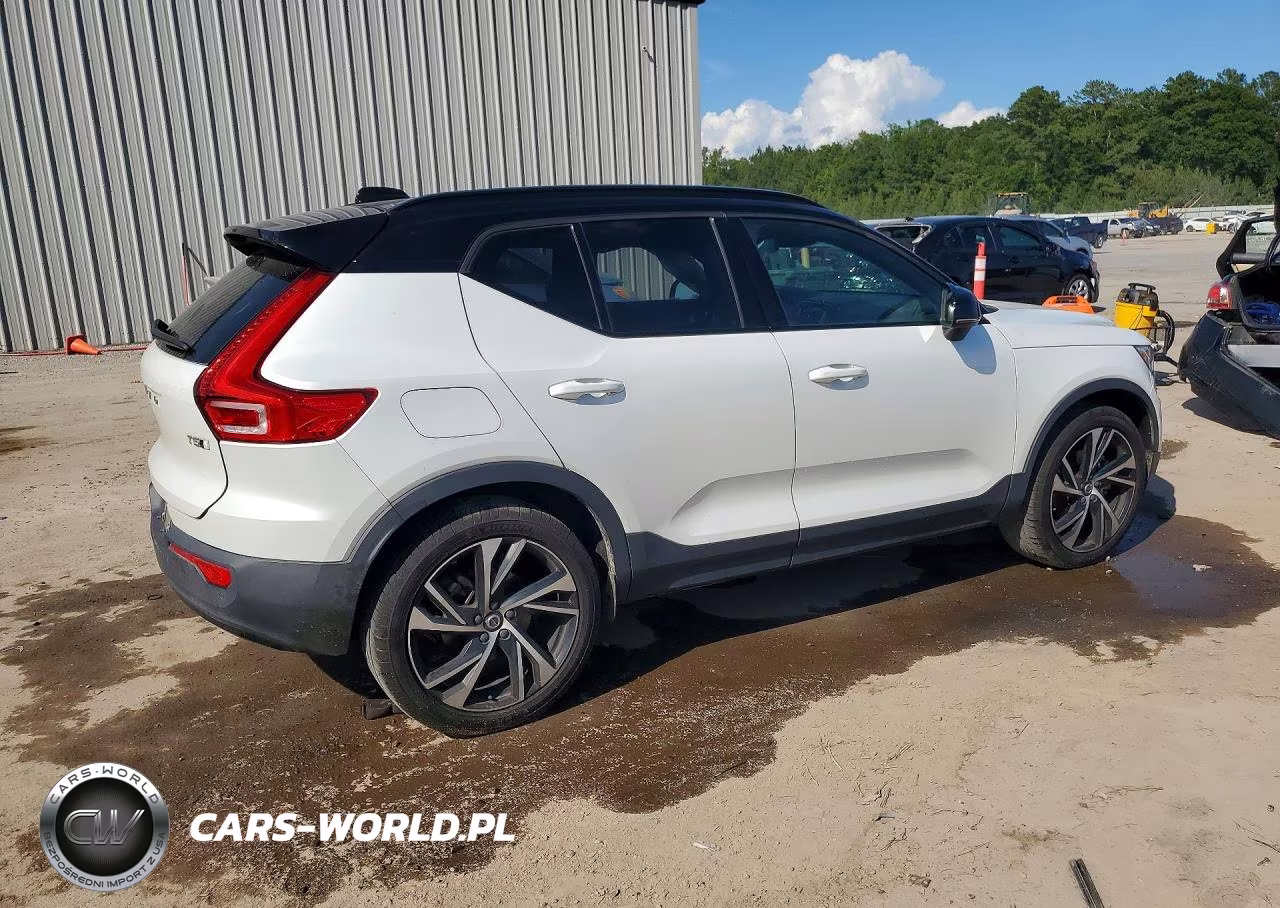 2021 Volvo Xc40 T5 R-Design VIN:YV4162UM1M2531291 - 3