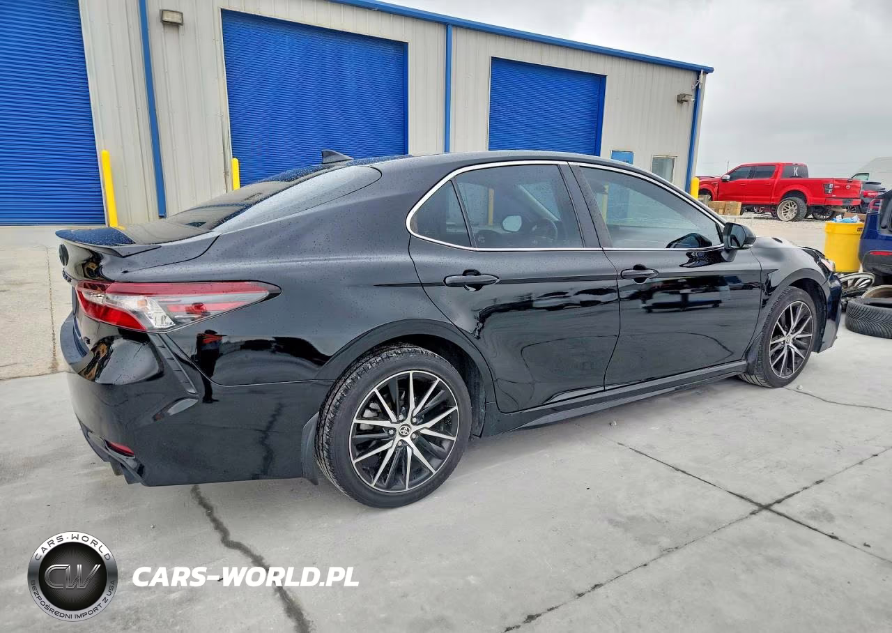 2024 Toyota Camry Se VIN:4T1G11AKXRU843948 - 3
