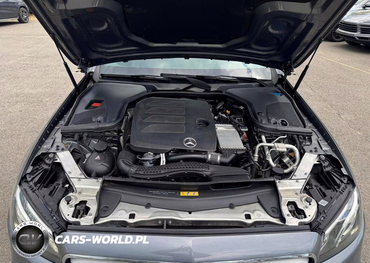 2017 Mercedes-Benz E 300 4Matic VIN:WDDZF4KB5HA072058 - 8