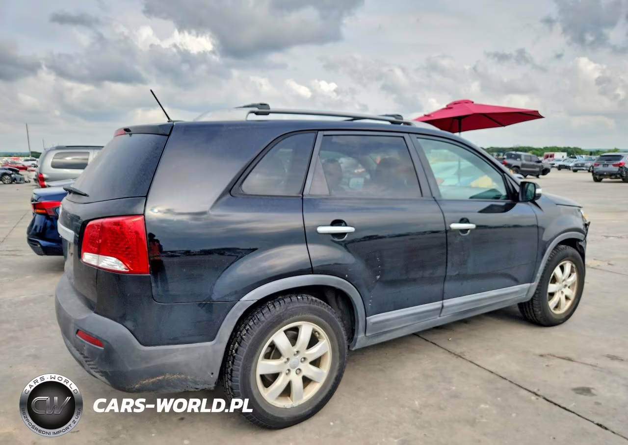 2012 Kia Sorento Lx VIN:5XYKT3A63CG276319 - 3