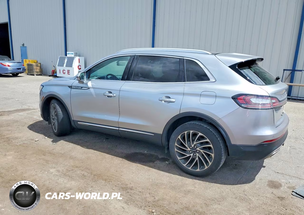 2020 Lincoln Nautilus Reserve VIN:2LMPJ6K90LBL30685 - 2