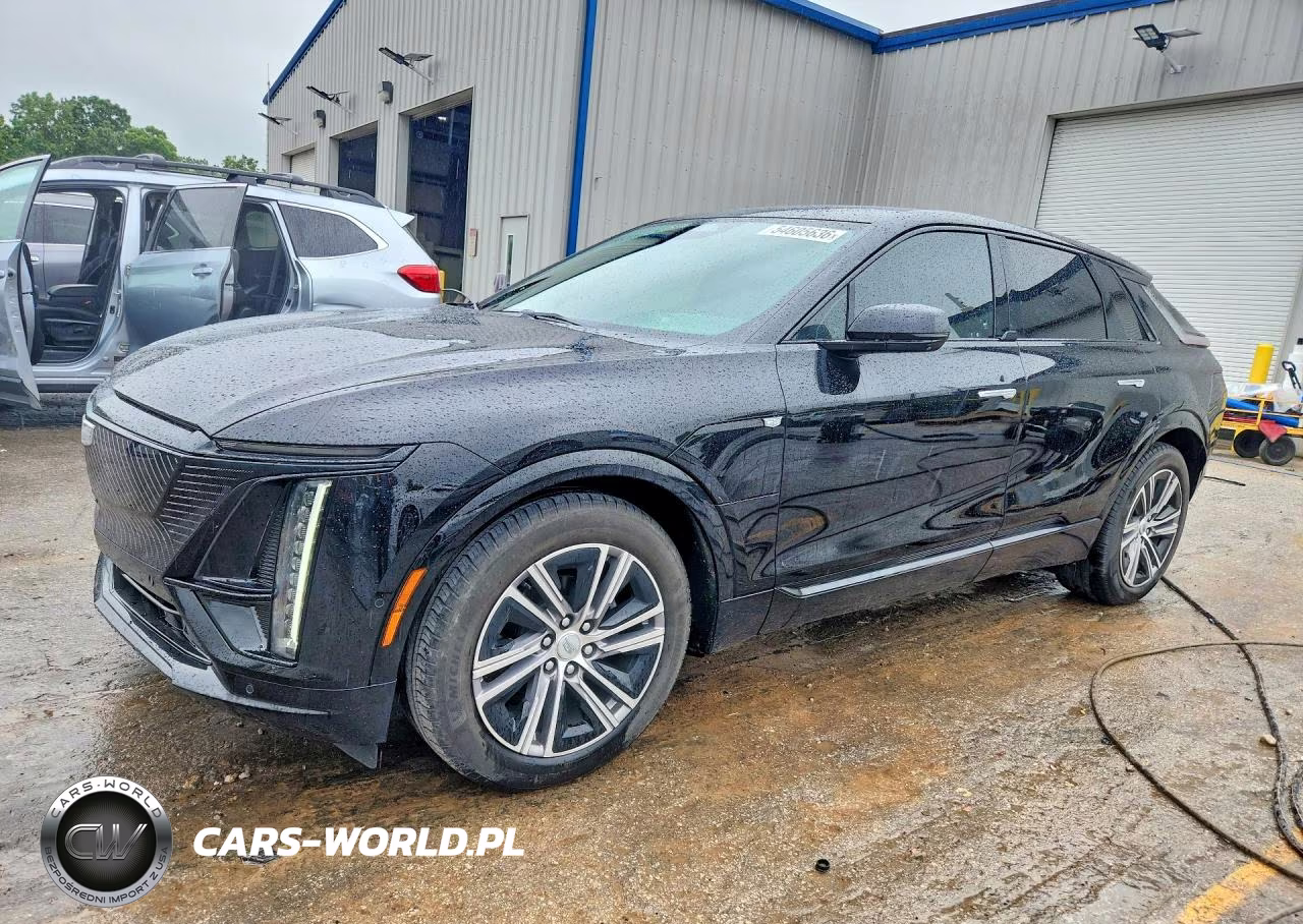 2023 Cadillac Lyriq Luxury