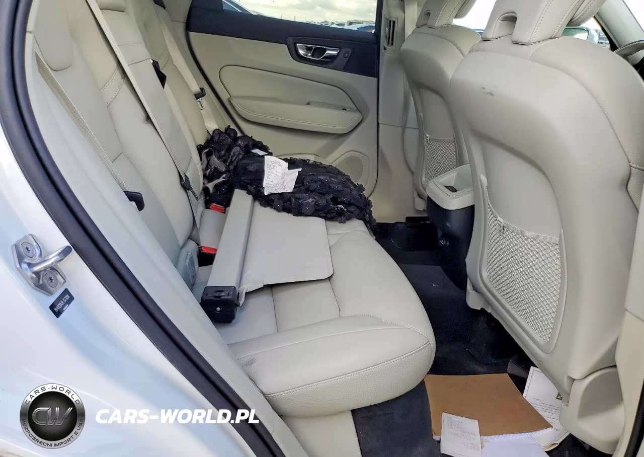 2020 Volvo Xc60 T5 Momentum VIN:YV4102DK8L1572098 - 10