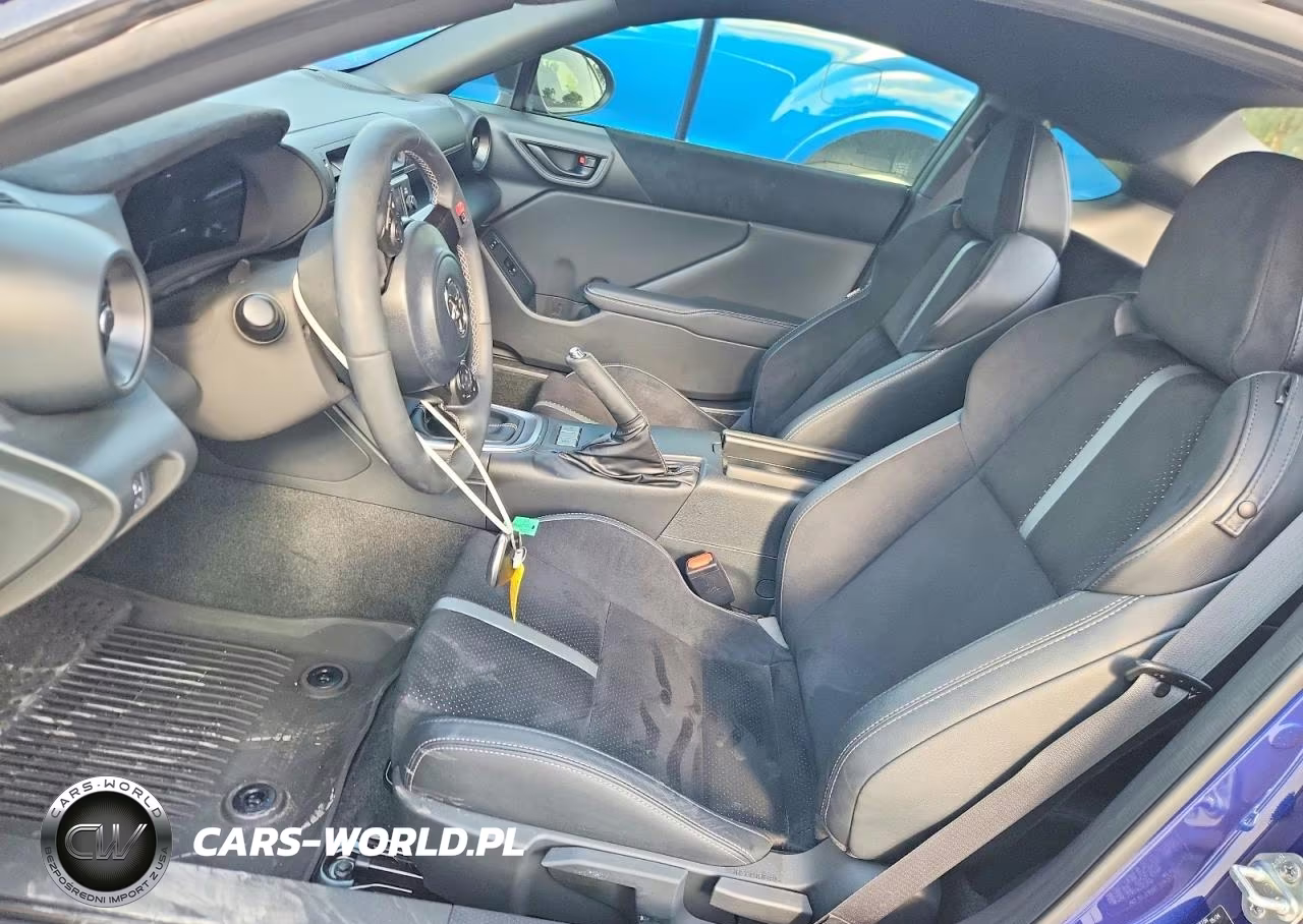2024 Toyota Gr 86 Premium VIN:JF1ZNBE1XR9758643 - 7