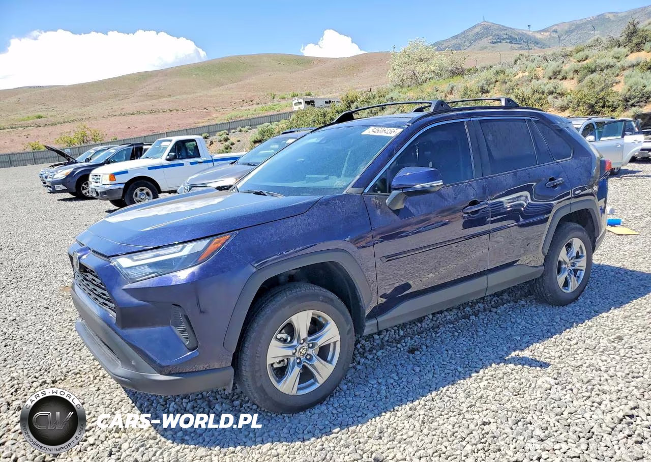 2025 Toyota Rav4 Xle – zdjęcie 1 z 13