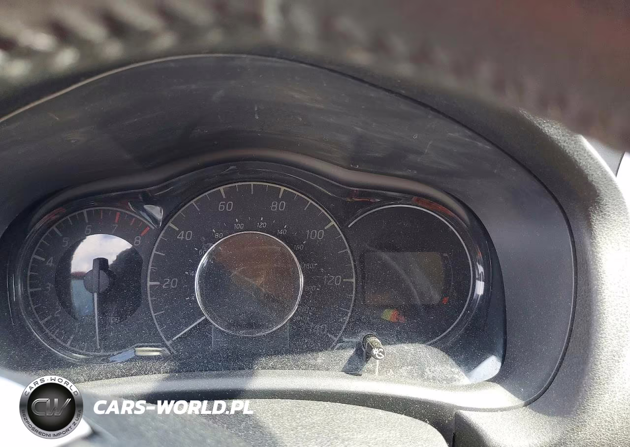 2015 Nissan Versa Note Sv VIN:3N1CE2CP0FL383620 - 9