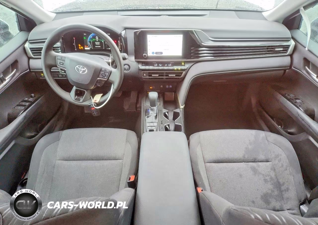 2025 Toyota Camry Le VIN:4T1DAACK5SU649348 - 8