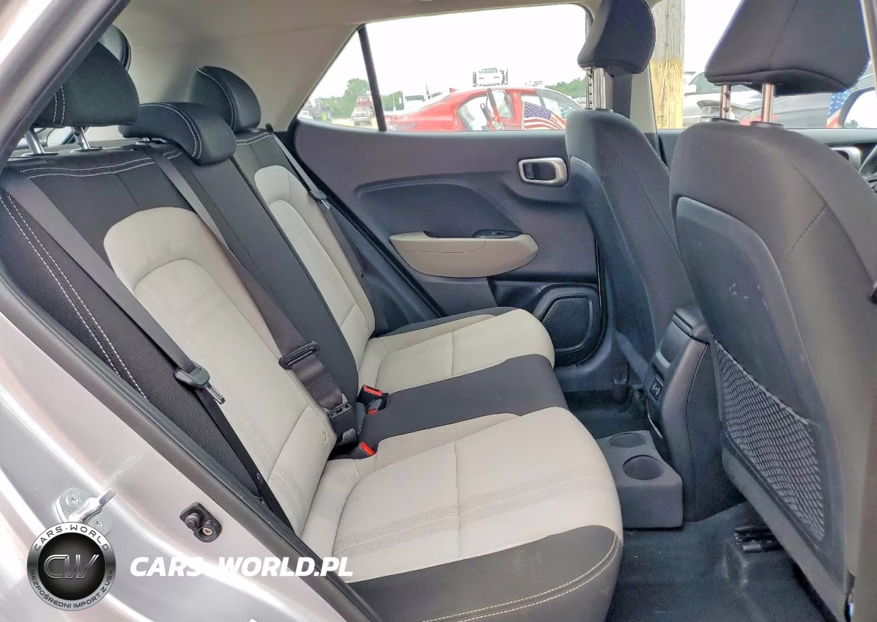 2024 Hyundai Venue Sel VIN:KMHRC8A39RU341887 - 11