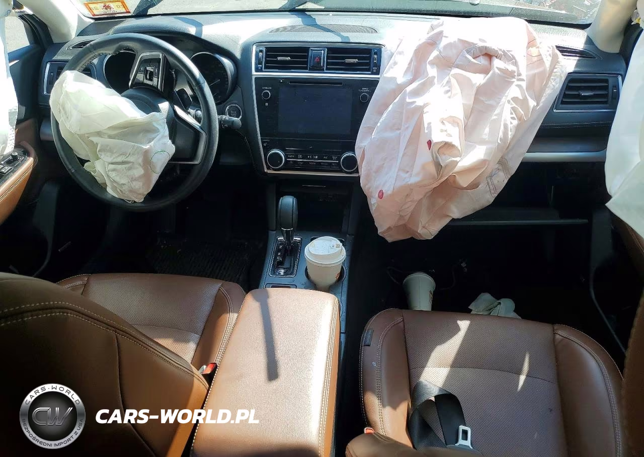 2019 Subaru Outback Touring VIN:4S4BSATCXK3322432 - 8