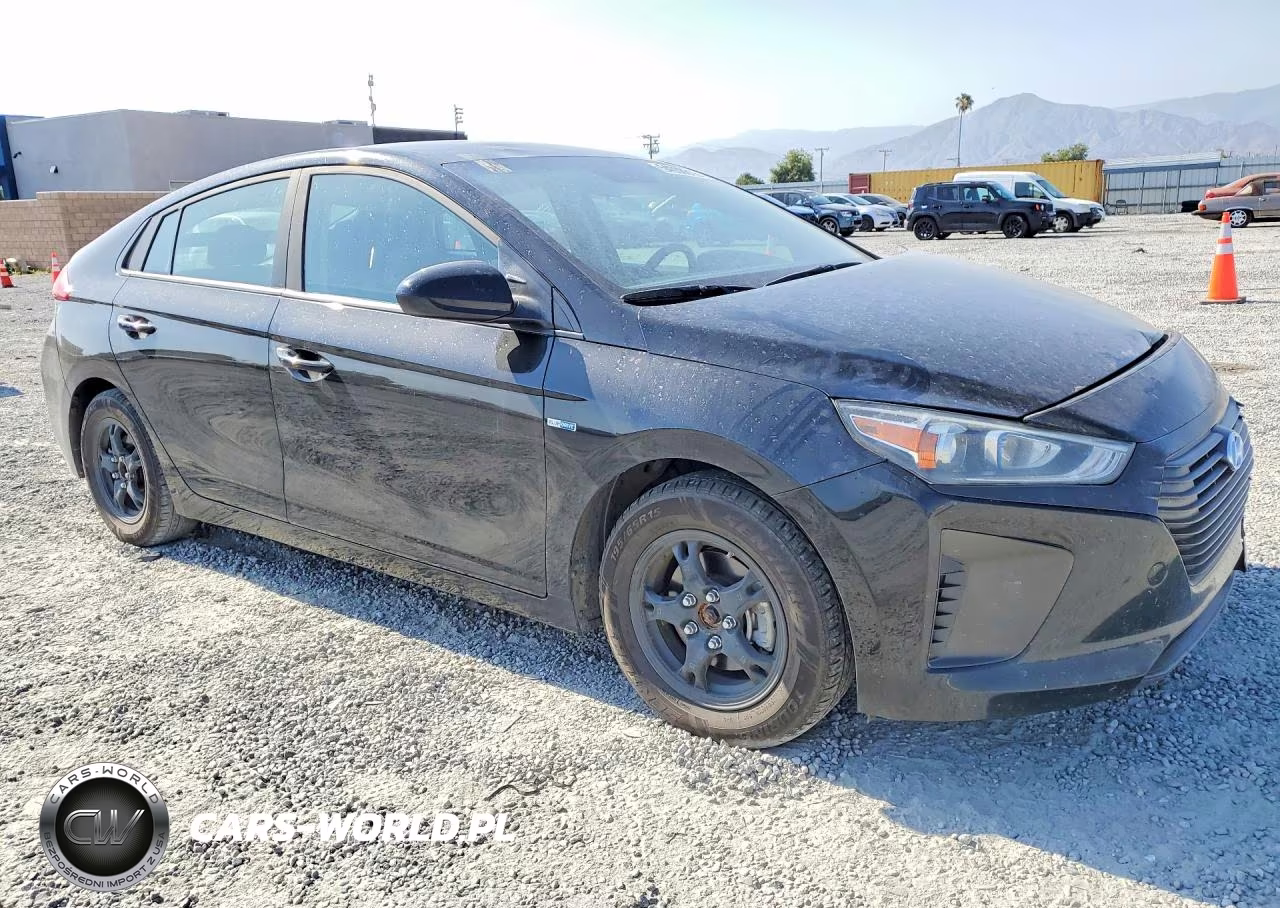 2017 Hyundai Ioniq Blue VIN:KMHC65LC5HU035986 - 4