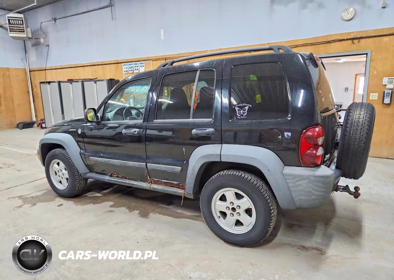 2007 Jeep Liberty Sport VIN:1J4GL48KX7W545028 - 2