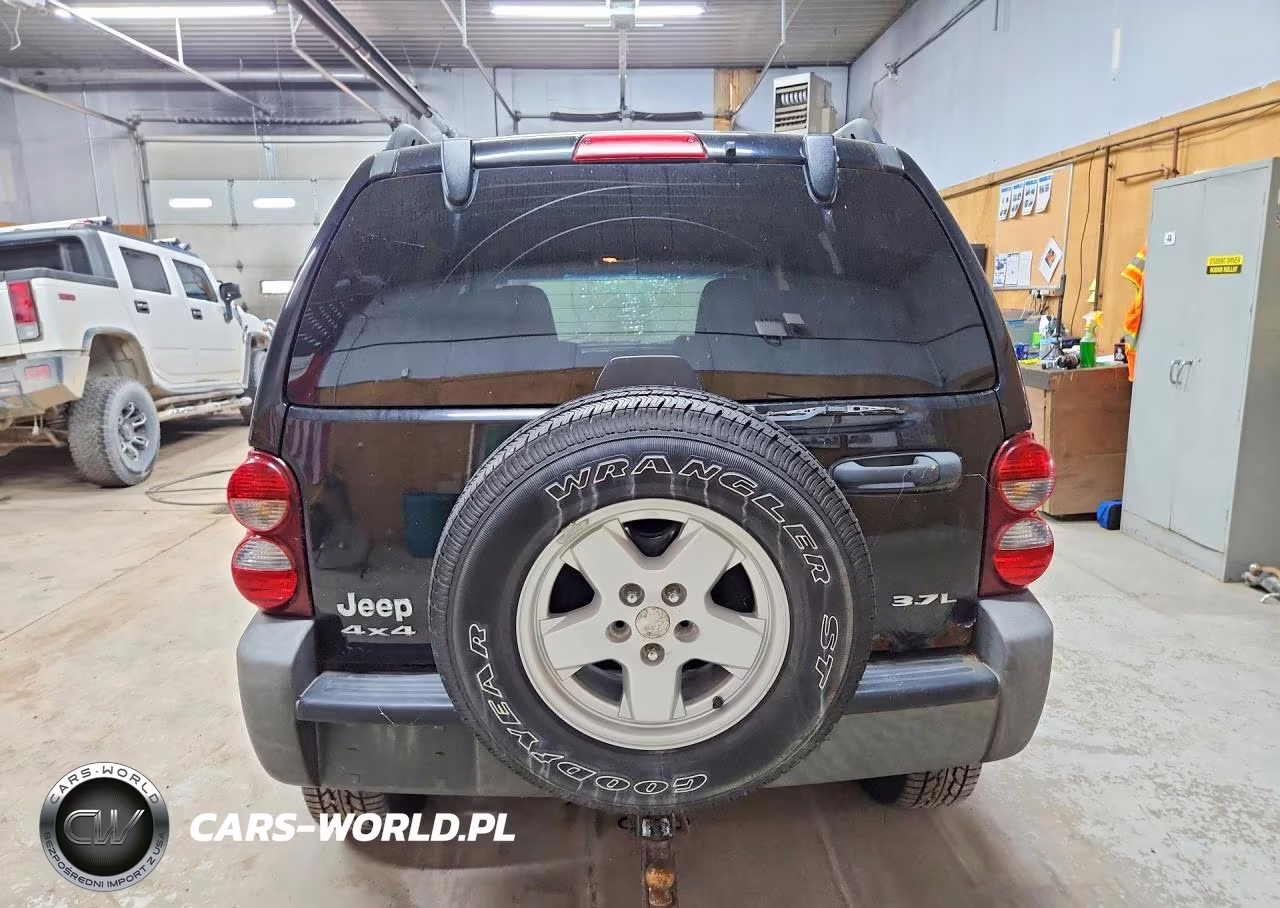 2007 Jeep Liberty Sport VIN:1J4GL48KX7W545028 - 6