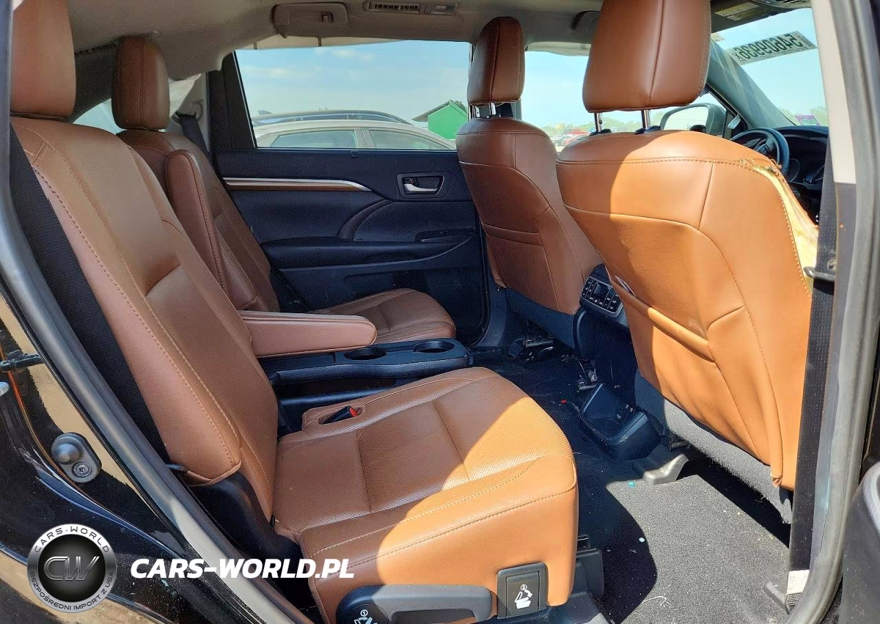2019 Toyota Highlander Limited Platinum VIN:5TDDZRFH7KS740072 - 10