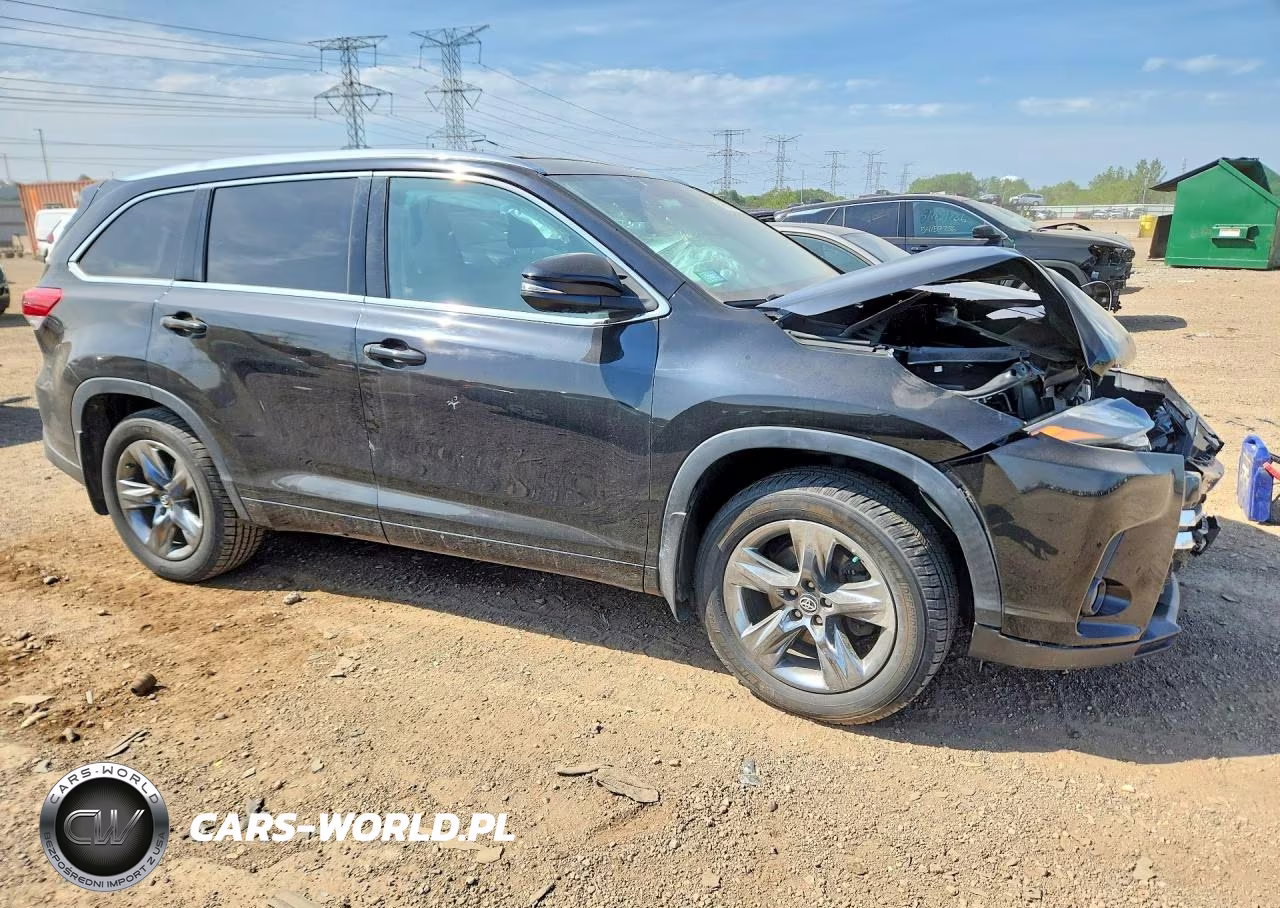 2019 Toyota Highlander Limited Platinum VIN:5TDDZRFH7KS740072 - 4