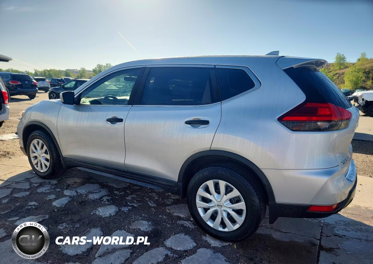 2017 Nissan Rogue S VIN:KNMAT2MVXHP587811 - 2