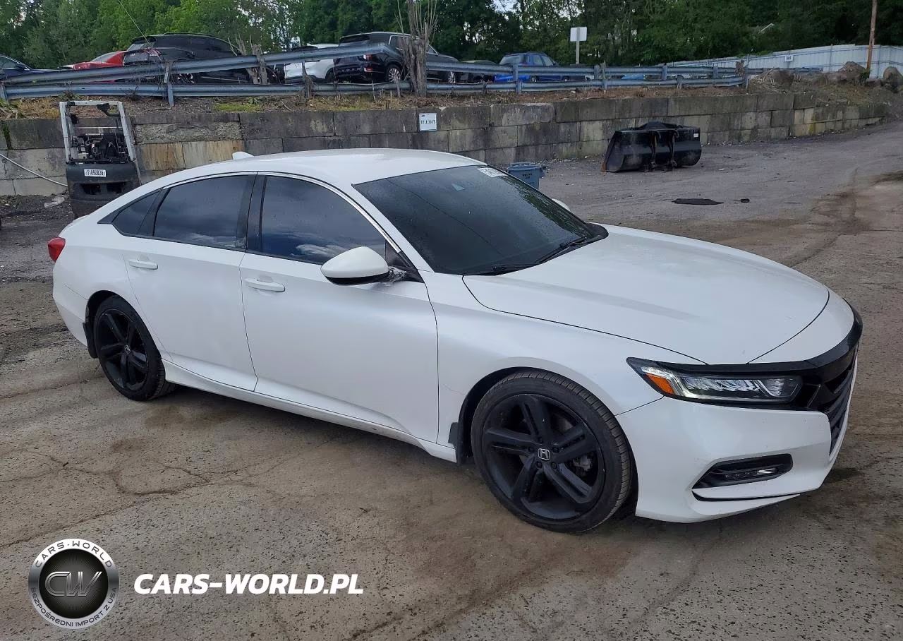 2019 Honda Accord Sport VIN:1HGCV1F3XKA134082 - 4