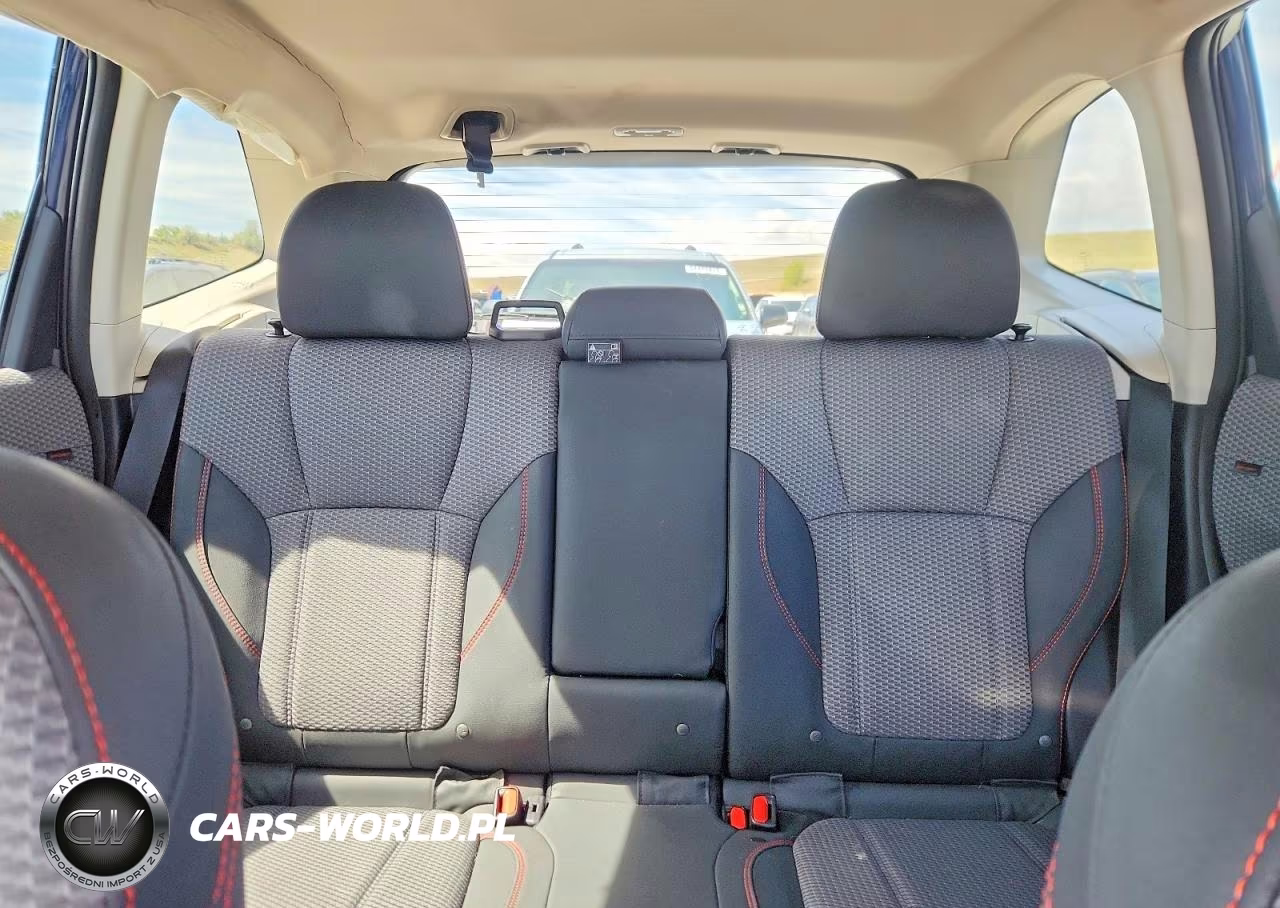 2022 Subaru Forester Sport VIN:JF2SKAJC6NH466186 - 10