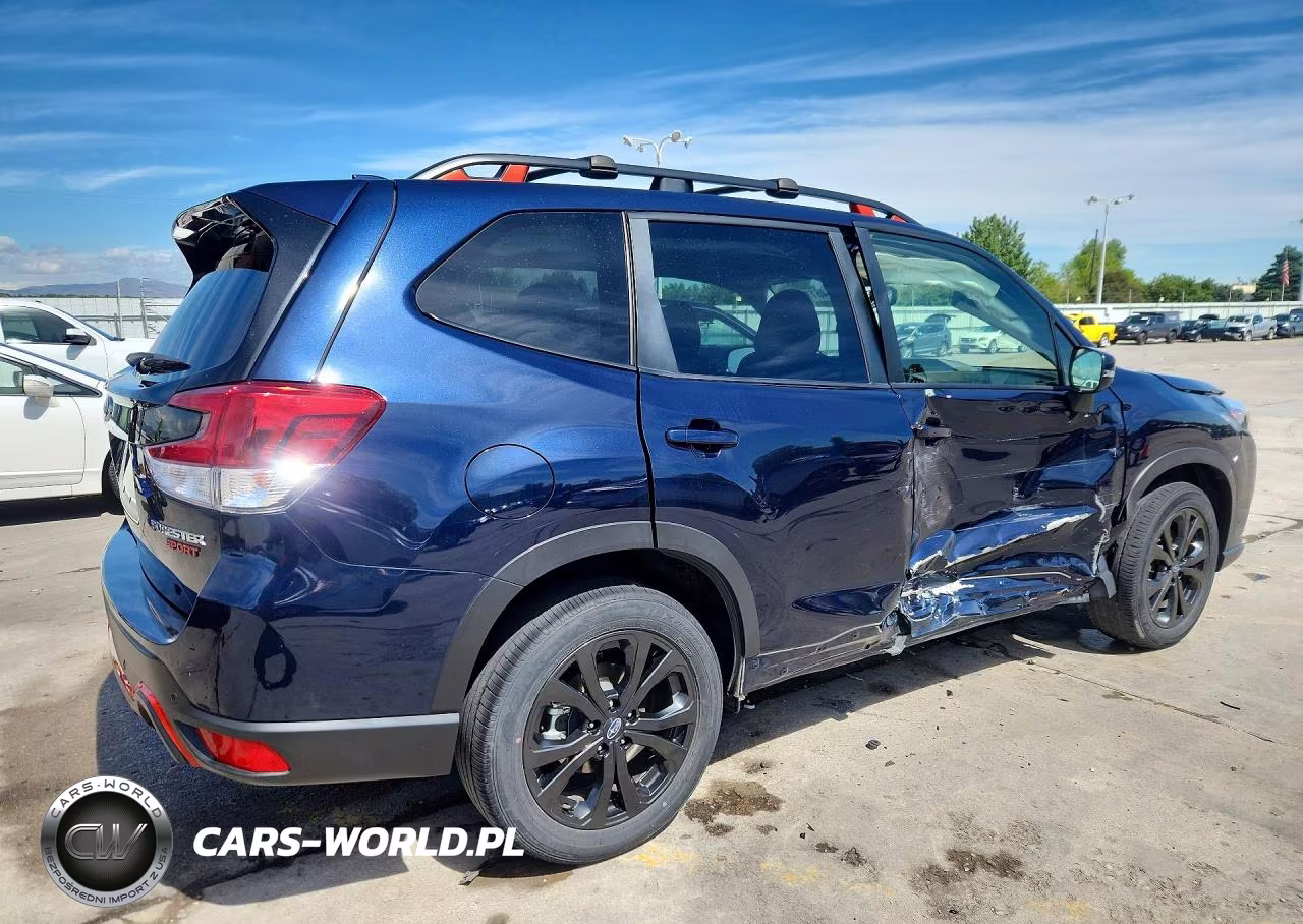 2022 Subaru Forester Sport VIN:JF2SKAJC6NH466186 - 3