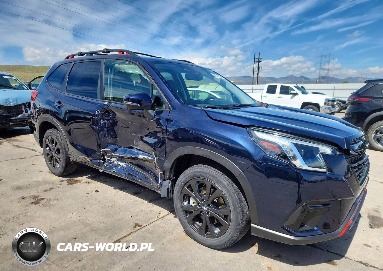 2022 Subaru Forester Sport VIN:JF2SKAJC6NH466186 - 4
