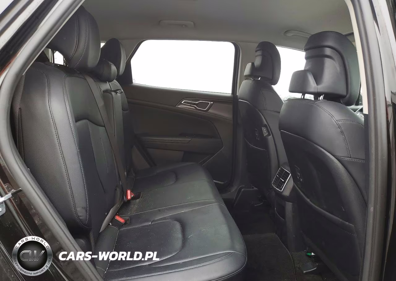 2023 Kia Sportage Ex VIN:KNDPVCAG0P7068023 - 11