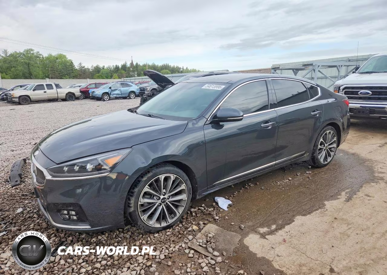2017 Kia Cadenza Technology