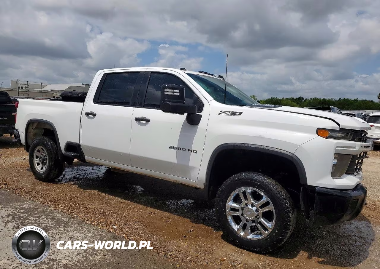 2024 Chevrolet Silverado K2500 Custom VIN:1GC4YMEY9RF127629 - 4