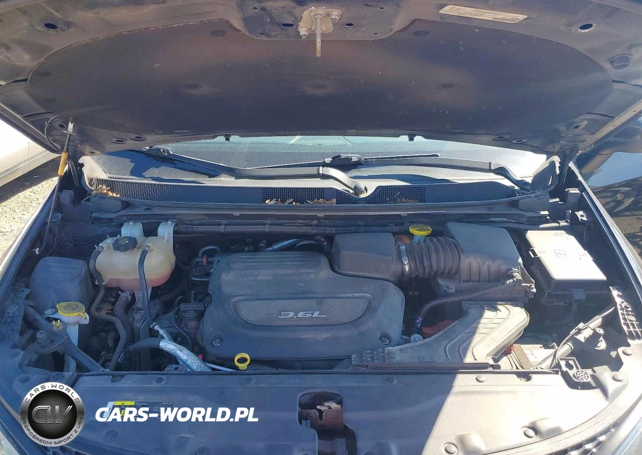 2018 Chrysler Pacifica L VIN:2C4RC1AG1JR356934 - 12
