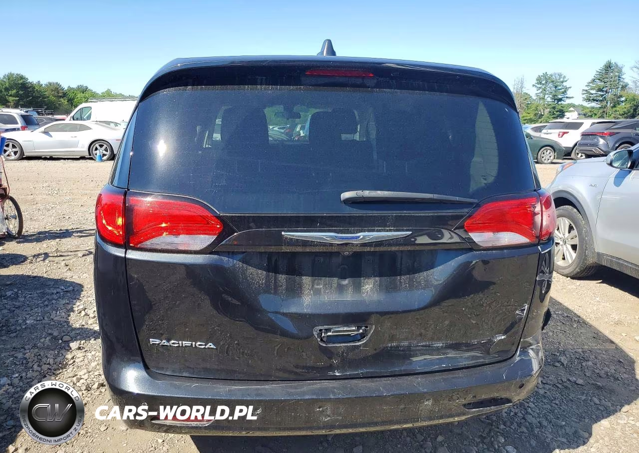 2018 Chrysler Pacifica L VIN:2C4RC1AG1JR356934 - 6