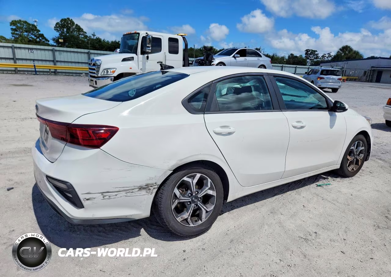 2021 Kia Forte Lxs VIN:3KPF24AD0ME269609 - 3
