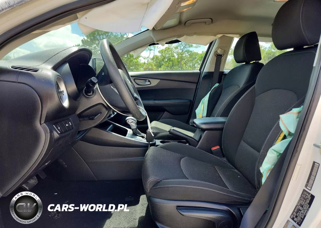 2021 Kia Forte Lxs VIN:3KPF24AD0ME269609 - 7
