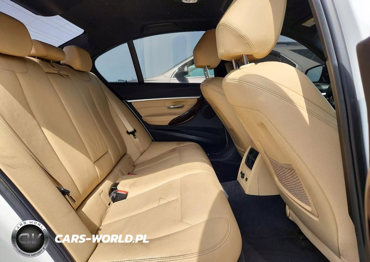 2017 BMW 330 Xi VIN:WBA8D9C3XHA011155 - 10