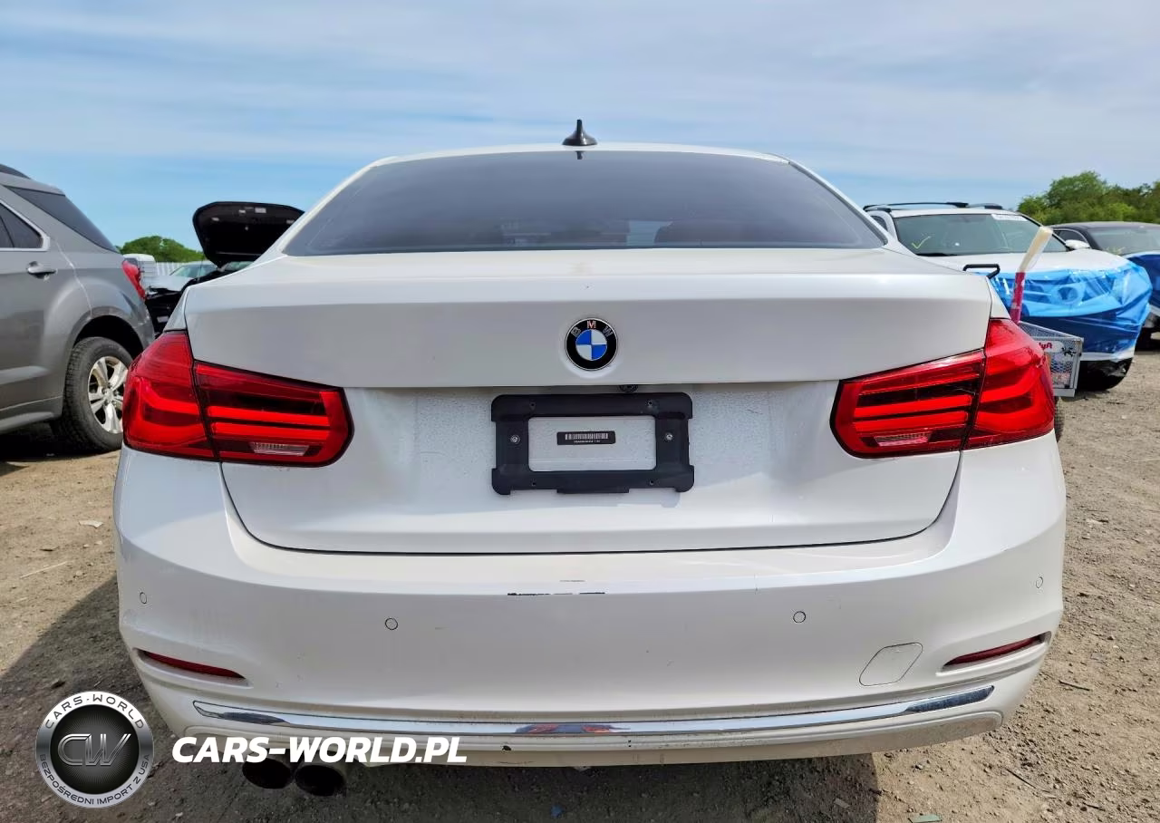 2017 BMW 330 Xi VIN:WBA8D9C3XHA011155 - 6