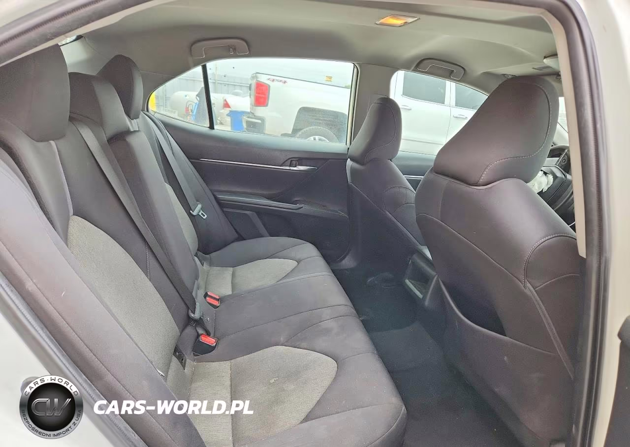 2022 Toyota Camry Le VIN:4T1C11AK8NU639870 - 10