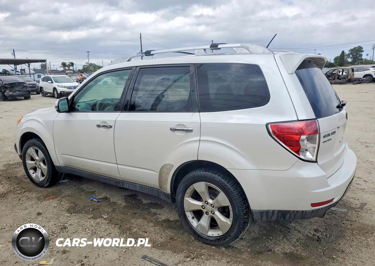 2011 Subaru Forester Touring VIN:JF2SHGGC1BH722478 - 2